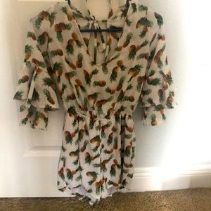 Haute Monde pineapple romper size small